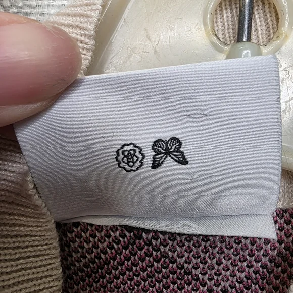 Daisy Street Farm Animal Cropped Sweater - Pink Pigs & Blue Chickens - US L - Picture 7 of 8